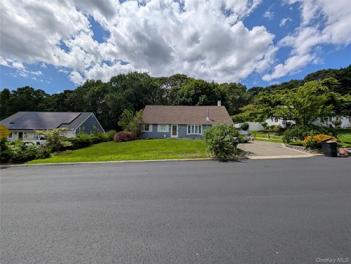 146 Rosemont Ave, Farmingville, NY, 11738-2048 | Card Image