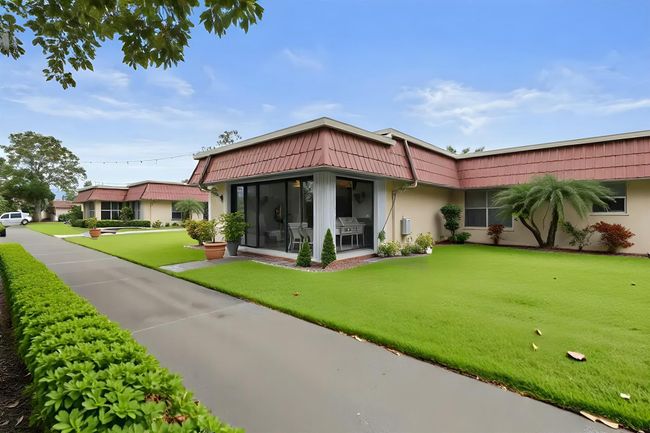 603 Laconia Cir, Condo with 2 bedrooms, 2 bathrooms and null parking in Lake Worth FL | Image 13