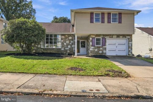 1116 Hower Ln, PHILADELPHIA, PA, 19115-4811 | Card Image