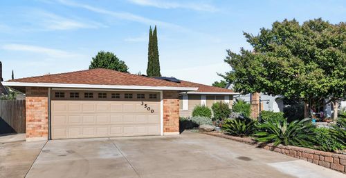 3500 Huntsman Drive, Sacramento, CA, 95826 | Card Image