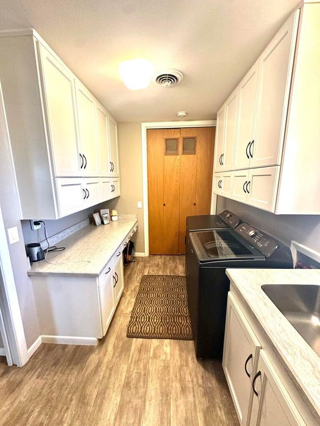 1408 Borger St, House other with 5 bedrooms, 4 bathrooms and null parking in Plainview TX | Image 22