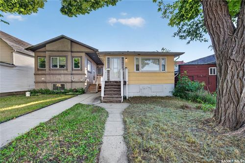 1812 Ottawa St, Regina, SK, S4P1P4 | Card Image