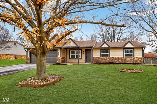 1455 New Field Ln, Indianapolis, IN, 46231-3208 | Card Image