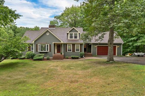 10 Independence Dr, Salem, NH, 03079-1214 | Card Image