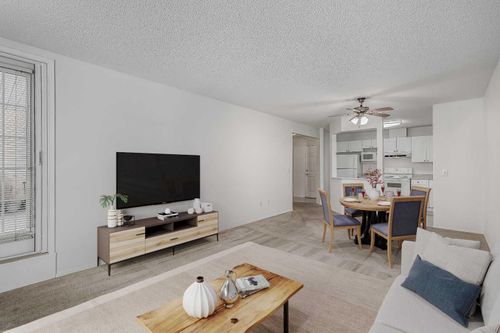 3205-3000 Sienna Park Green Sw, Calgary, AB, T3H3N7 | Card Image