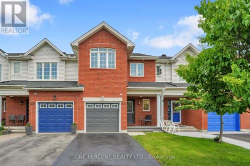 236 Arrita Street, Ottawa, ON, K2S0J7 | Card Image