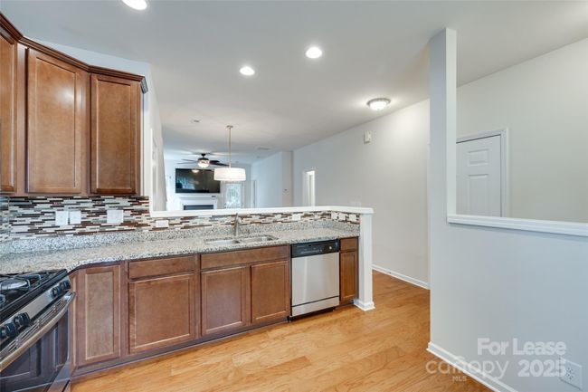 1430 Harpers Inlet Dr, Townhouse with 3 bedrooms, 3 bathrooms and null parking in Clover SC | Image 6