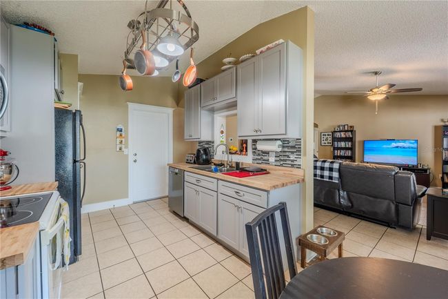 3013 Hunkin Cir, House other with 3 bedrooms, 2 bathrooms and null parking in DELTONA FL | Image 16