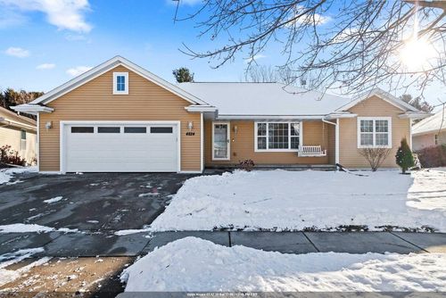 4824 Isabella Circle, HOBART, WI, 54155 | Card Image