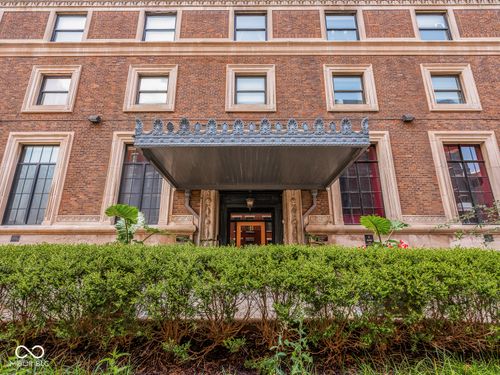 303-350 N Meridian St, Indianapolis, IN, 46204-1772 | Card Image