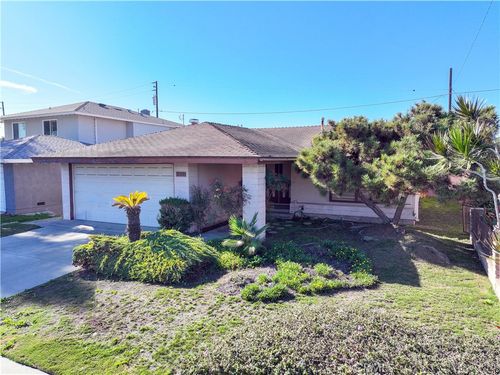 20119 Galway Ave, Carson, CA, 90746-3075 | Card Image
