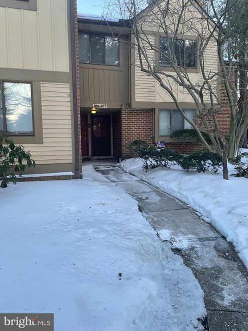 b-806 Cypress Point Cir, MOUNT LAUREL, NJ, 08054-2745 | Card Image
