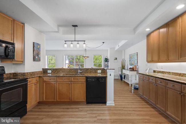 APT-301 - 485 Harbor Side St, Condo with 2 bedrooms, 2 bathrooms and null parking in Woodbridge VA | Image 11