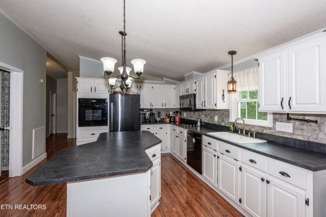 7649 Ray Ln, House other with 3 bedrooms, 2 bathrooms and null parking in Maryville TN | Image 10