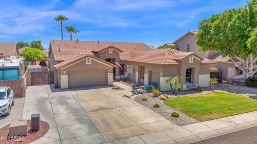 7965 W Robin Ln, Peoria, AZ, 85383-2155 | Card Image