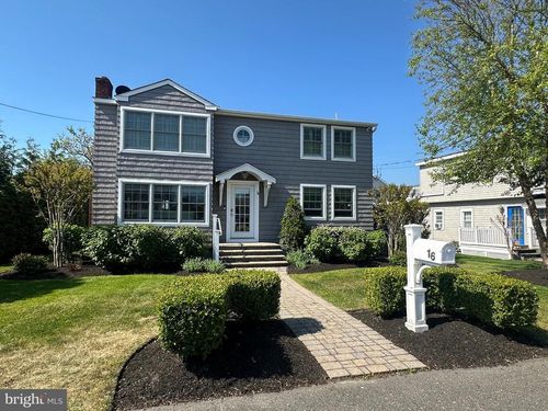 16 W 83rd St, Harvey Cedars, NJ, 08008-6013 | Card Image