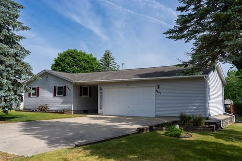 4940 Bayou Dr, Lake, MI, 48632-8618 | Card Image