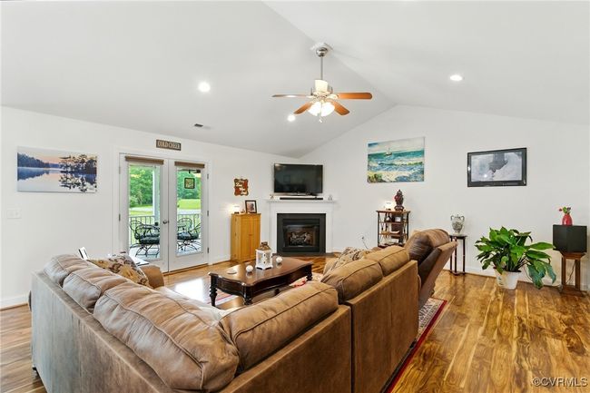 112 Rosemary Ct, House other with 3 bedrooms, 3 bathrooms and null parking in Tappahannock VA | Image 7