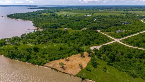 8437 Edgewater Dr, Kemp, TX, 75143 | Card Image