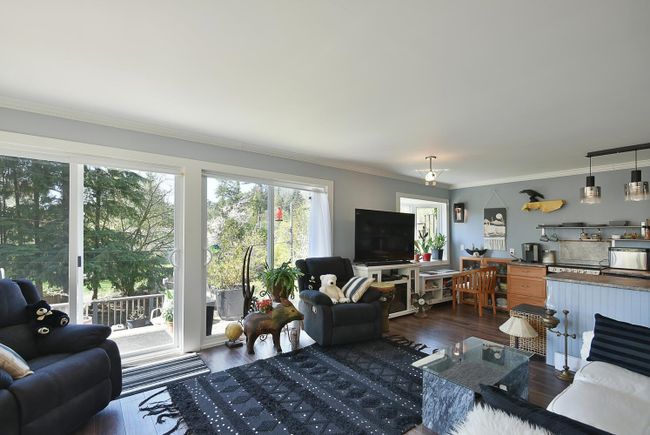 13214 Sex W'amin Street, House other with 2 bedrooms, 1 bathrooms and 4 parking in Garden Bay BC | Image 5