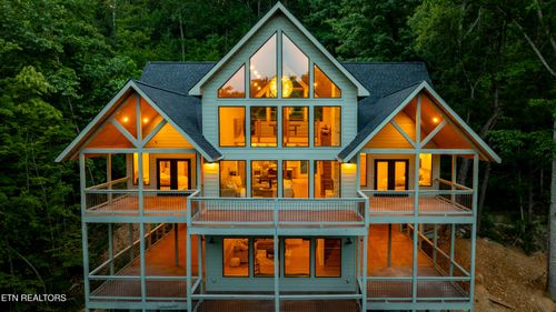 3047 Redtail Rd, Sevierville, TN, 37862 | Card Image