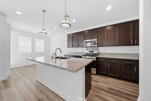 4231 Adishian Way, Corona, CA, 92883-4422 | Card Image