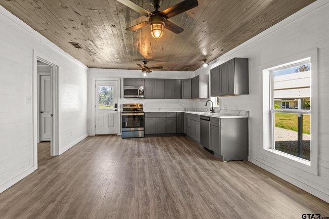 924 Kaufman St S, House other with 2 bedrooms, 1 bathrooms and null parking in Mt Vernon TX | Image 8