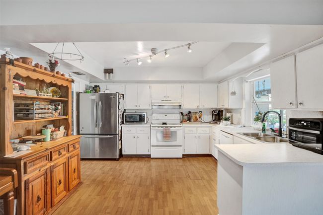 6091 Sw 14 Th St, House other with 4 bedrooms, 2 bathrooms and null parking in Plantation FL | Image 15