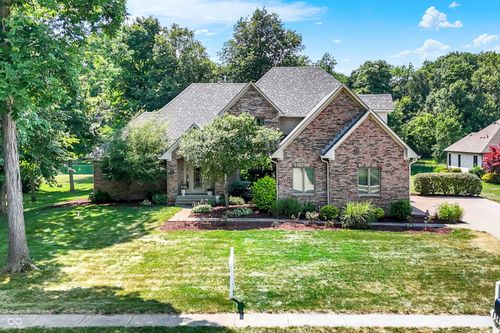 1344 Fox Paw Dr, New Palestine, IN, 46163-8741 | Card Image