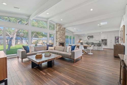 412 Ridgewood Rd, West Lake Hills, TX, 78746-5522 | Card Image