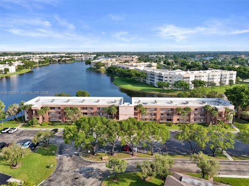 303-7466 Ashmont Cir, Tamarac, FL, 33321-7873 | Card Image