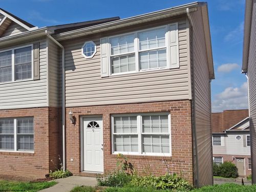 9-9 Hanna Ln, Morgantown, WV, 26505-8063 | Card Image