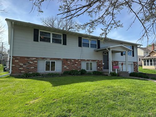 208 N College St, MOUNT CARROLL, IL, 61053-1122 | Card Image