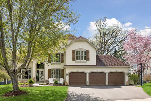 7492 Bent Bow Trail, Chanhassen, MN, 55317 | Card Image