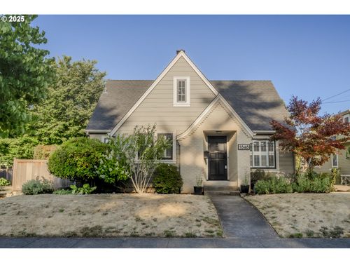 1848 Ne 58th Ave, Portland, OR, 97213-4104 | Card Image
