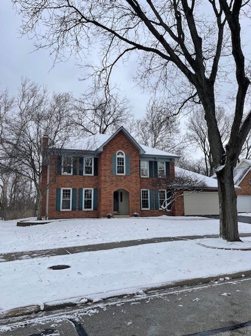 825 Biltmore Ct, Naperville, IL, 60563-3257 | Card Image