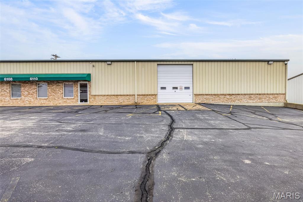 6108 Baumgartner Xing, Saint Louis, MO 63129