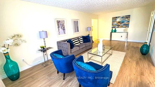 2311-5 Massey Sq, East York, ON, M4C5L6 | Card Image