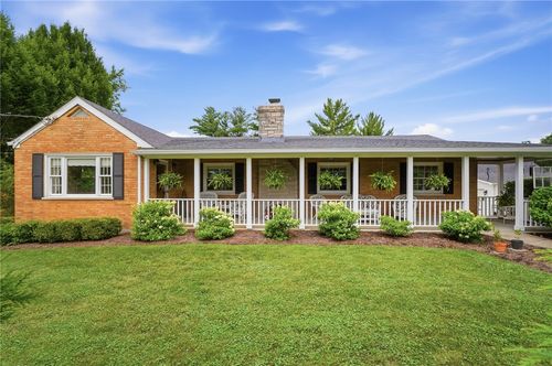 6596 Springdale Rd, Colerain Twp, OH, 45247-3352 | Card Image