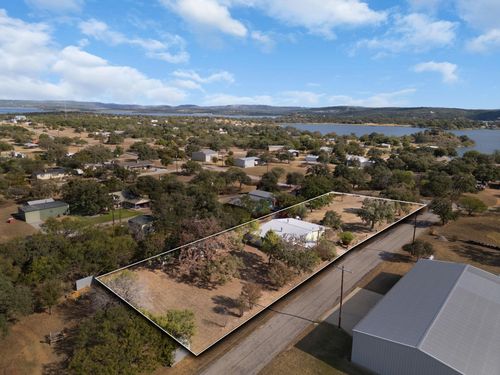 835 Whited St, Tow, TX, 78672-5194 | Card Image