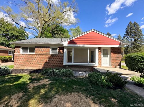 17604 Wakenden, Redford, MI, 48240-2249 | Card Image