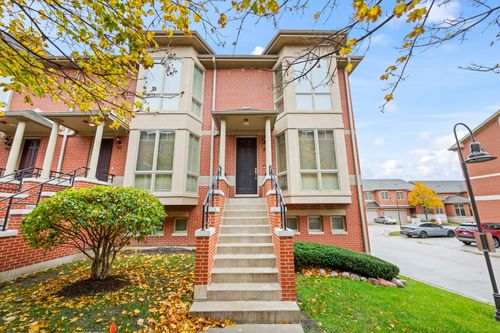 86 Legacy Ln, Wheeling, IL, 60090-2926 | Card Image