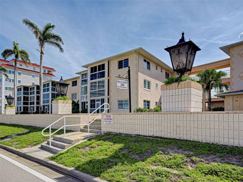 b19-200 The Esplanade N, VENICE, FL, 34285 | Card Image