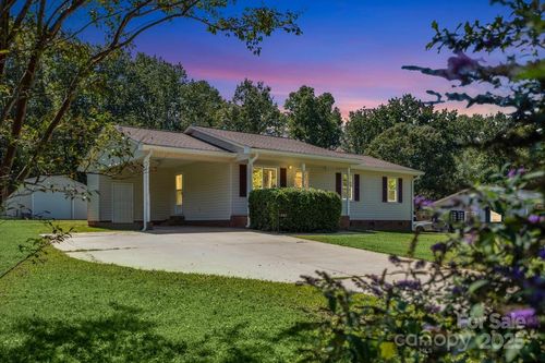 231 Pineland Ave, Shelby, NC, 28152-0609 | Card Image