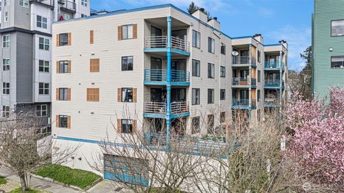 apt-203-3256 Sw Avalon Way, Seattle, WA, 98126-2687 | Card Image