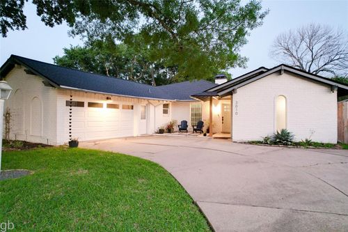 3010 Broadmoor Dr, Sugar Land, TX, 77478-4005 | Card Image