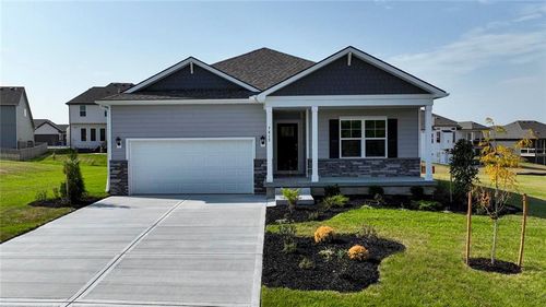 206 Lake Meadows Dr, Smithville, MO, 64089-9146 | Card Image