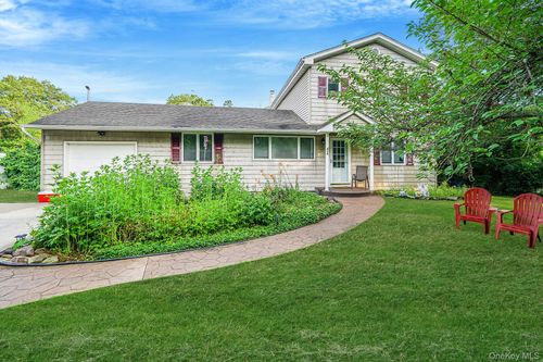 436 Oceanside St, Islip Terrace, NY, 11752-1203 | Card Image