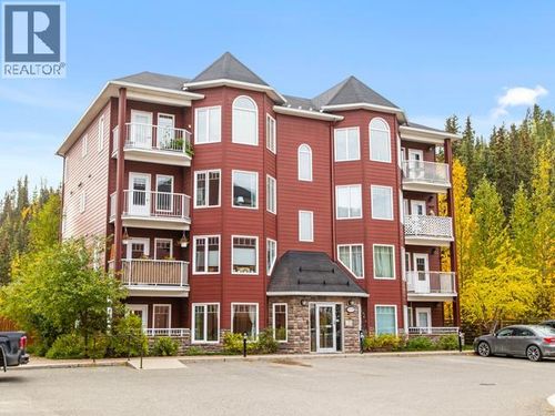 201-6100 6th Ave, Whitehorse, YT, Y1A1M5 | Card Image