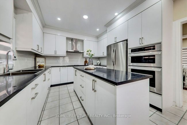 304 Elson St, House other with 7 bedrooms, 6 bathrooms and 4 parking in Markham ON | Image 13